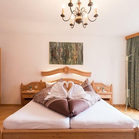 Gasthof Piburger See Hotel Oetz Ngoại thất bức ảnh
