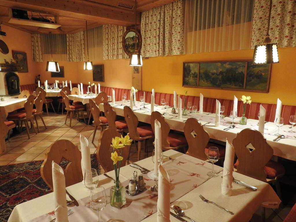 Gasthof Piburger See Hotel Oetz Ngoại thất bức ảnh